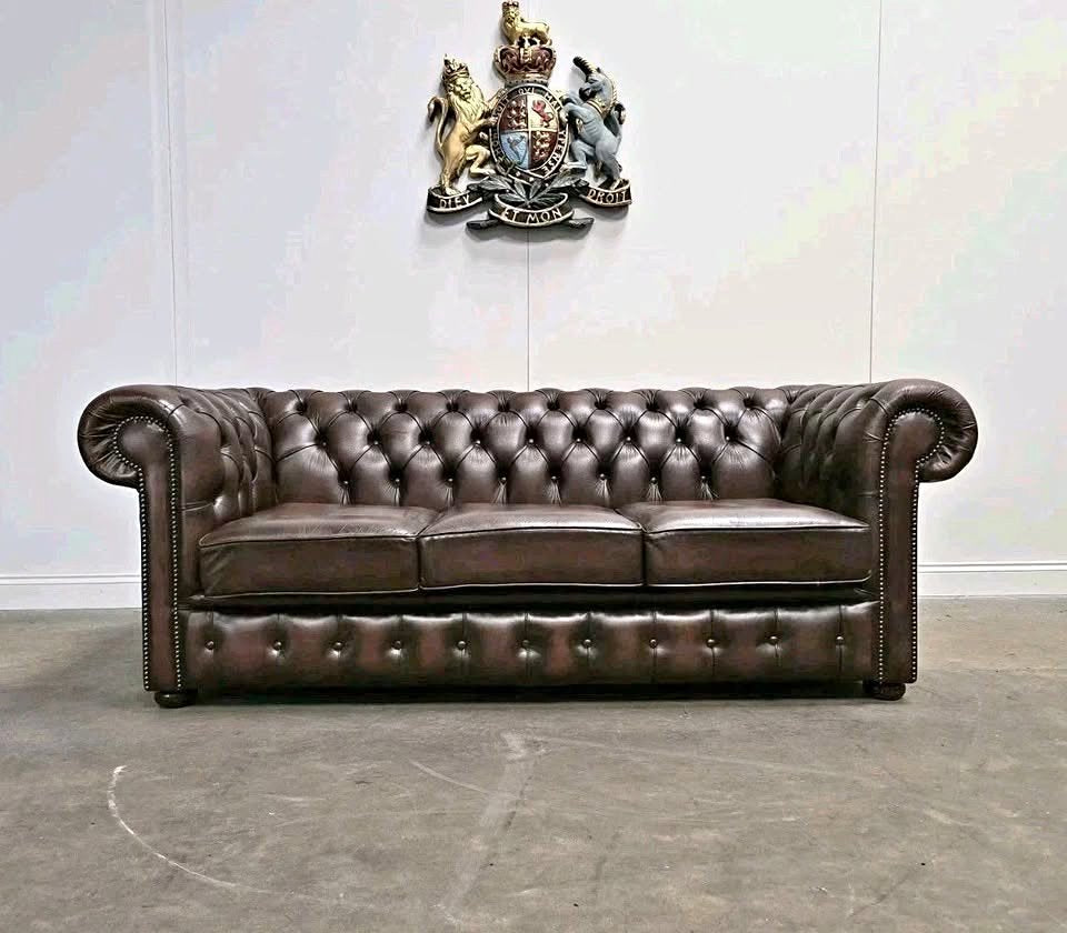 Chesterfield Sofa – Iconic Design & Timeless Elegance