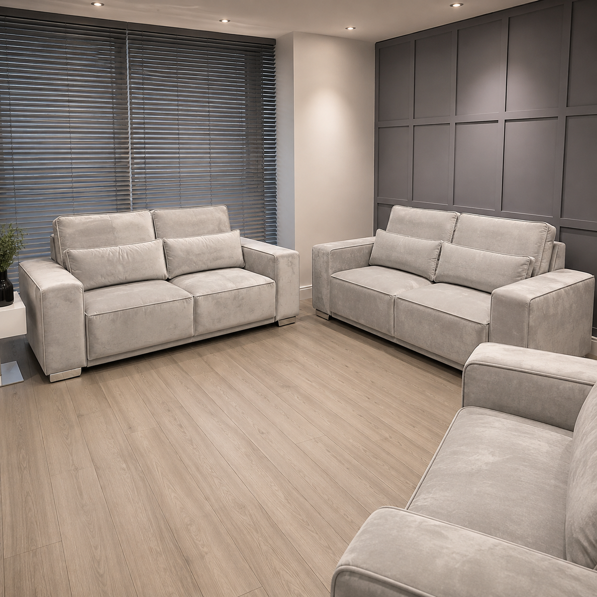 Salone Sofa – Refined Finish & Sophisticated Living